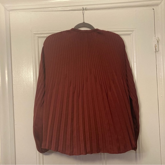 NWT VINCE CHEVRON PLEATED WOMEN BLOUSE SIZE S $295 - Picture 8 of 8